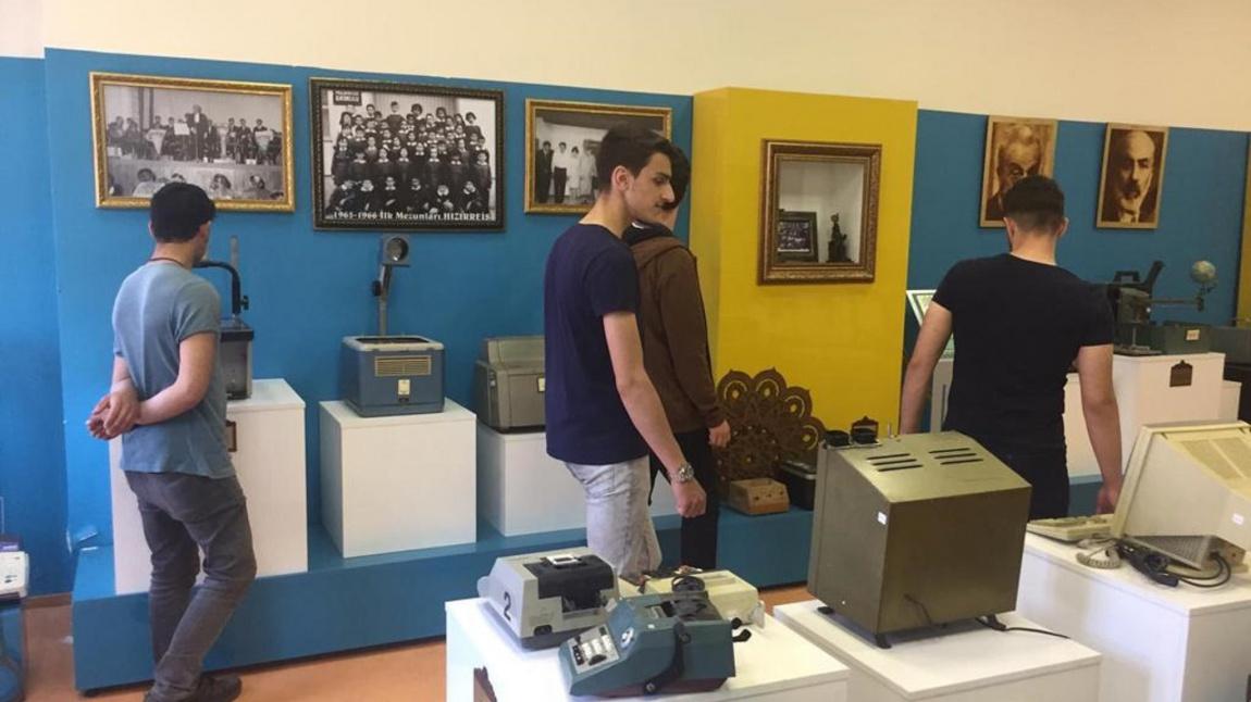 Son Sınıf Öğrencilerimiz İl Eğitim Tarih Müzesini Gezdiler